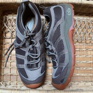 Chaco hiking shoes redrock